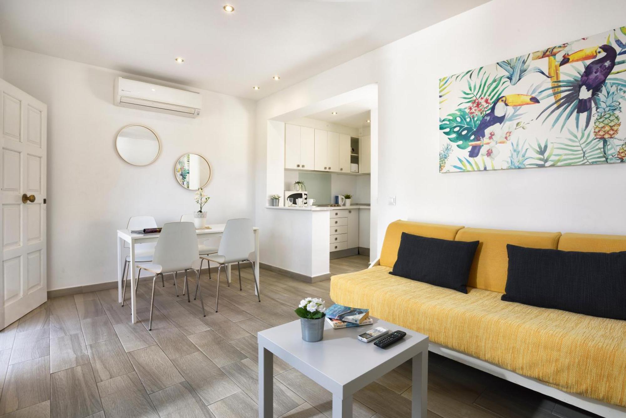Naika Studios & Apartments Palmanova エクステリア 写真