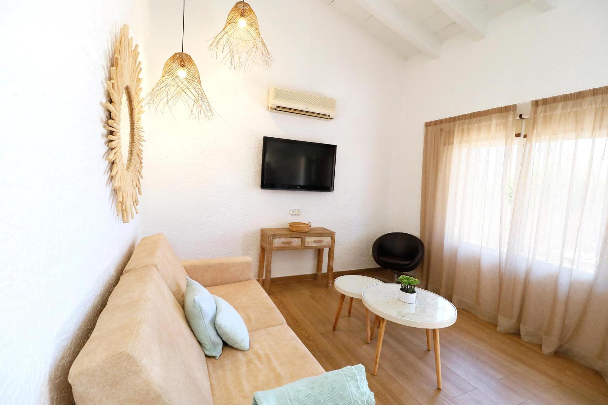 Naika Studios & Apartments Palmanova エクステリア 写真