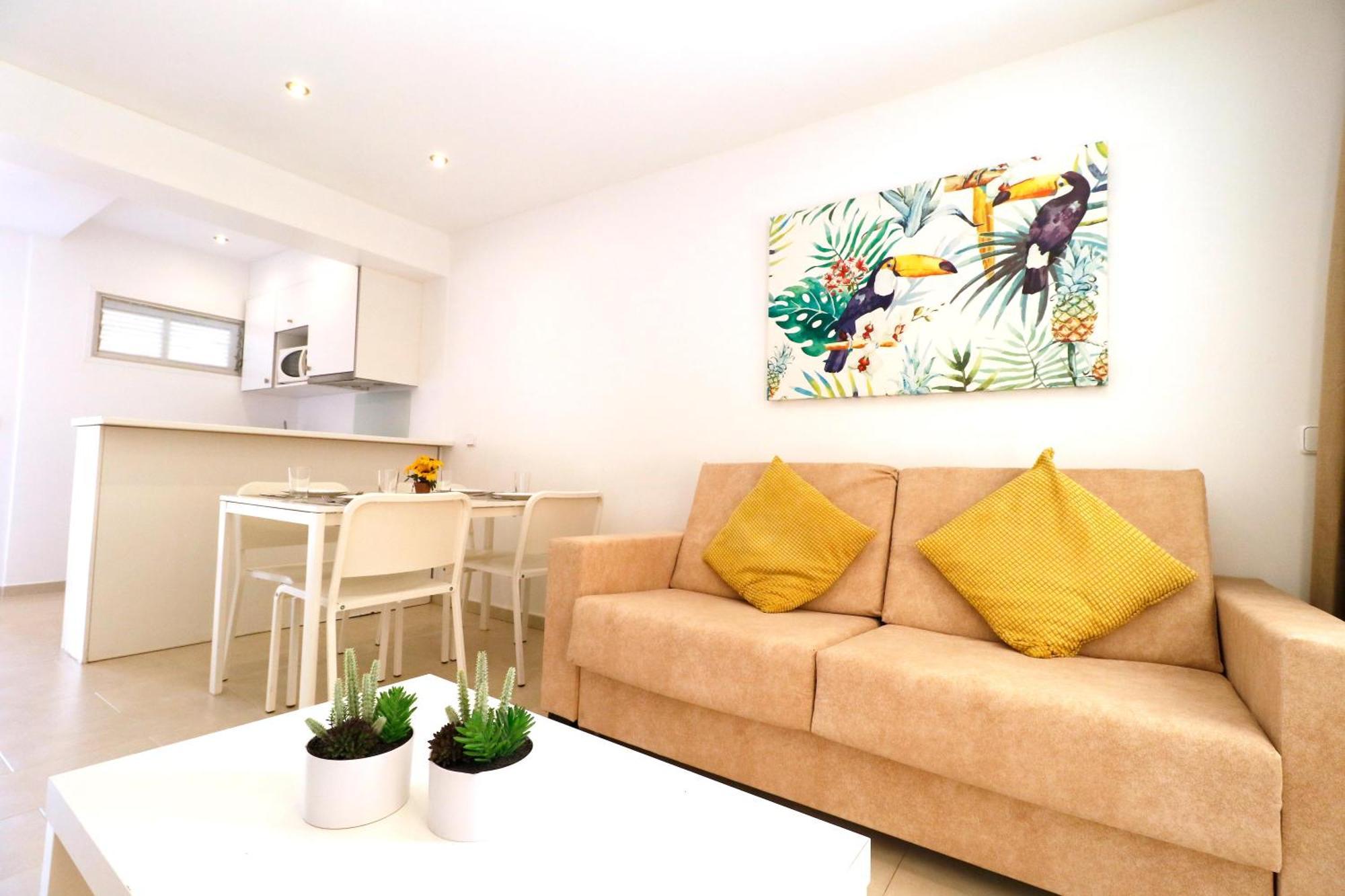 Naika Studios & Apartments Palmanova エクステリア 写真